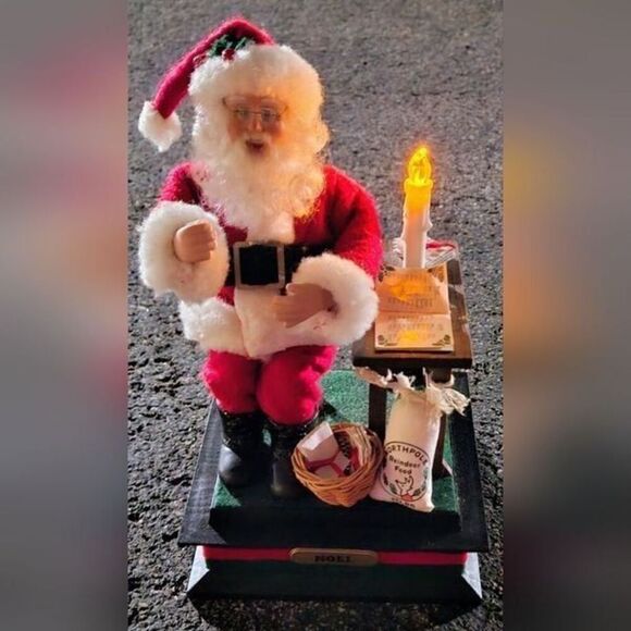 Vintage 1991 Holiday Scene Carols Crestone Family SANTA FIGURE CHRISTMAS Music - Picture 3 of 8